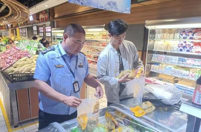 濃情端午“粽”相隨，食品安全最“粽”要——縣市場監管開展端午節前粽子專項抽檢與咨詢服務